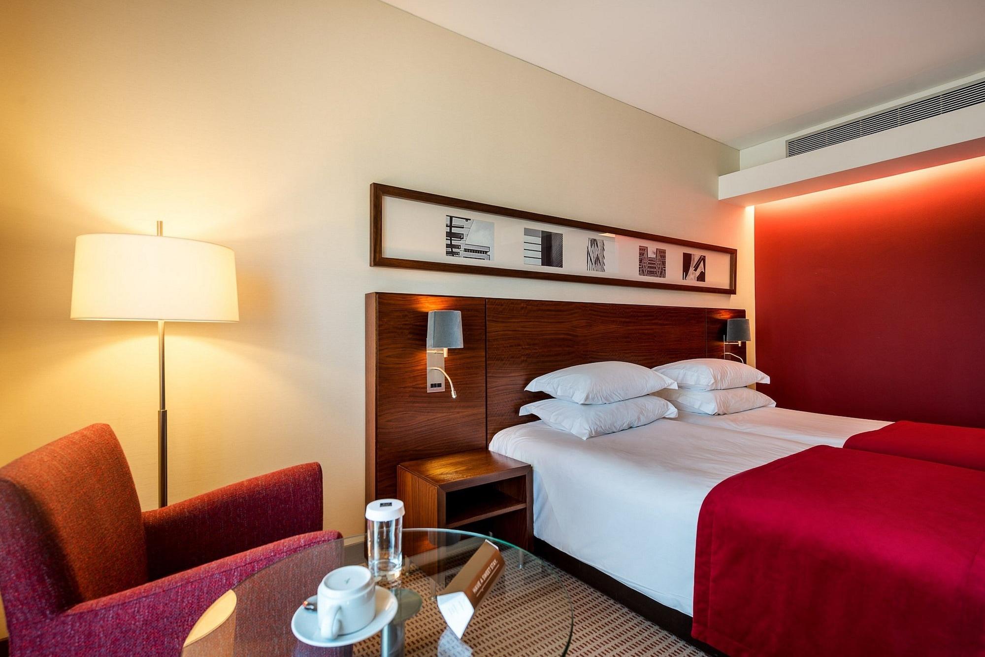 Lagoas Park Hotel Porto Salvo  Экстерьер фото